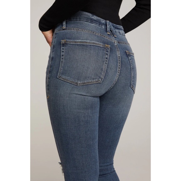 NEW Good American Good Legs Cropped Jeans in Blue261 - Picture 4 of 12